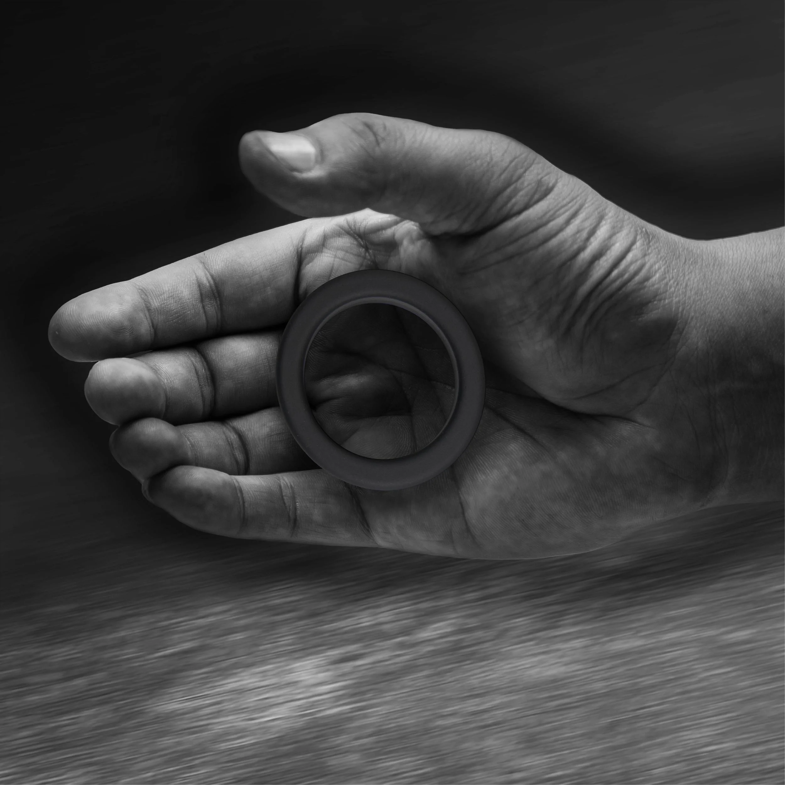 Velv'Or - Rooster Enric Minimalistic Slick Cock Ring