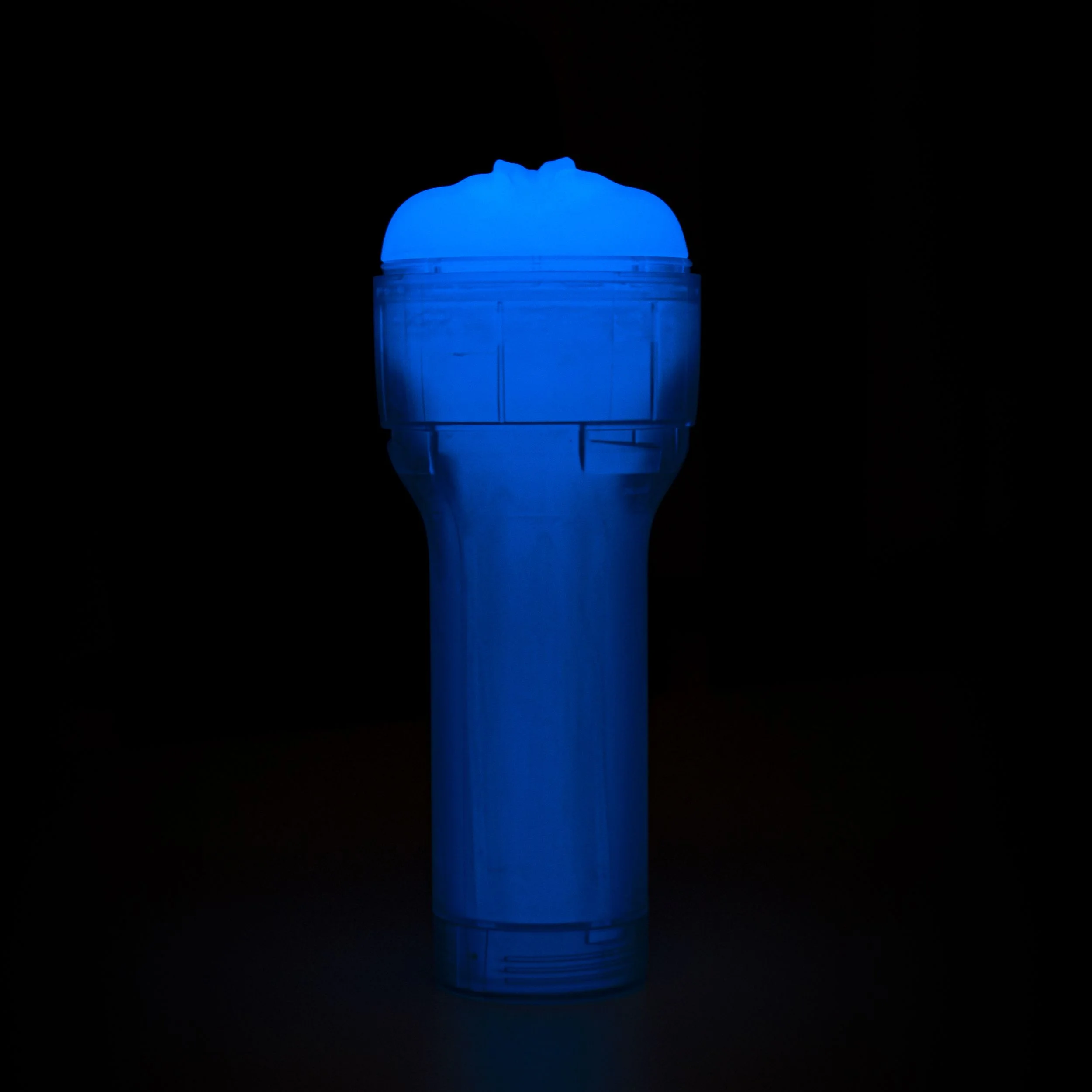 Kiiroo - FeelGlow Stroker - Glow-in-the-Dark Zwart