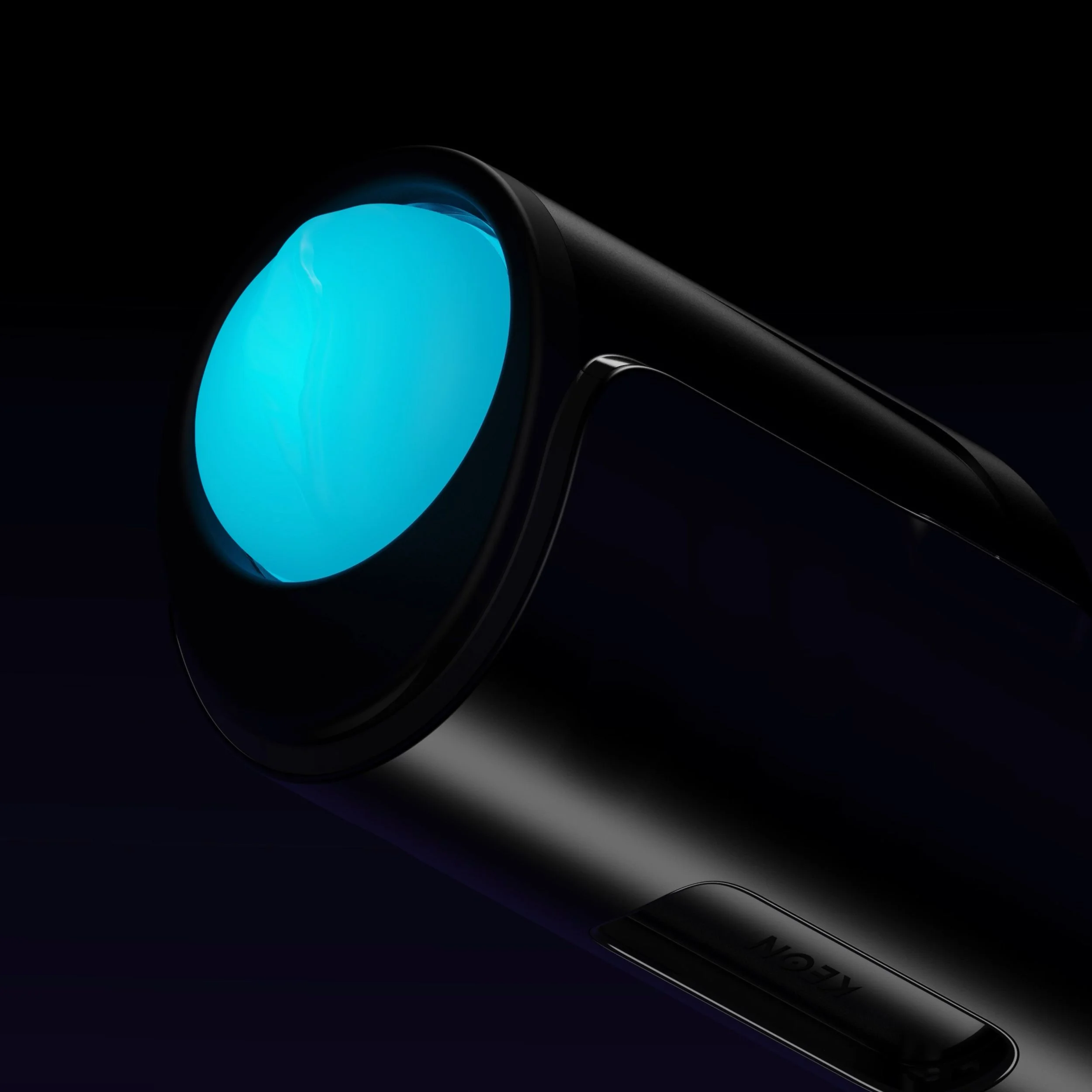 Kiiroo - FeelGlow Stroker - Glow-in-the-Dark Zwart