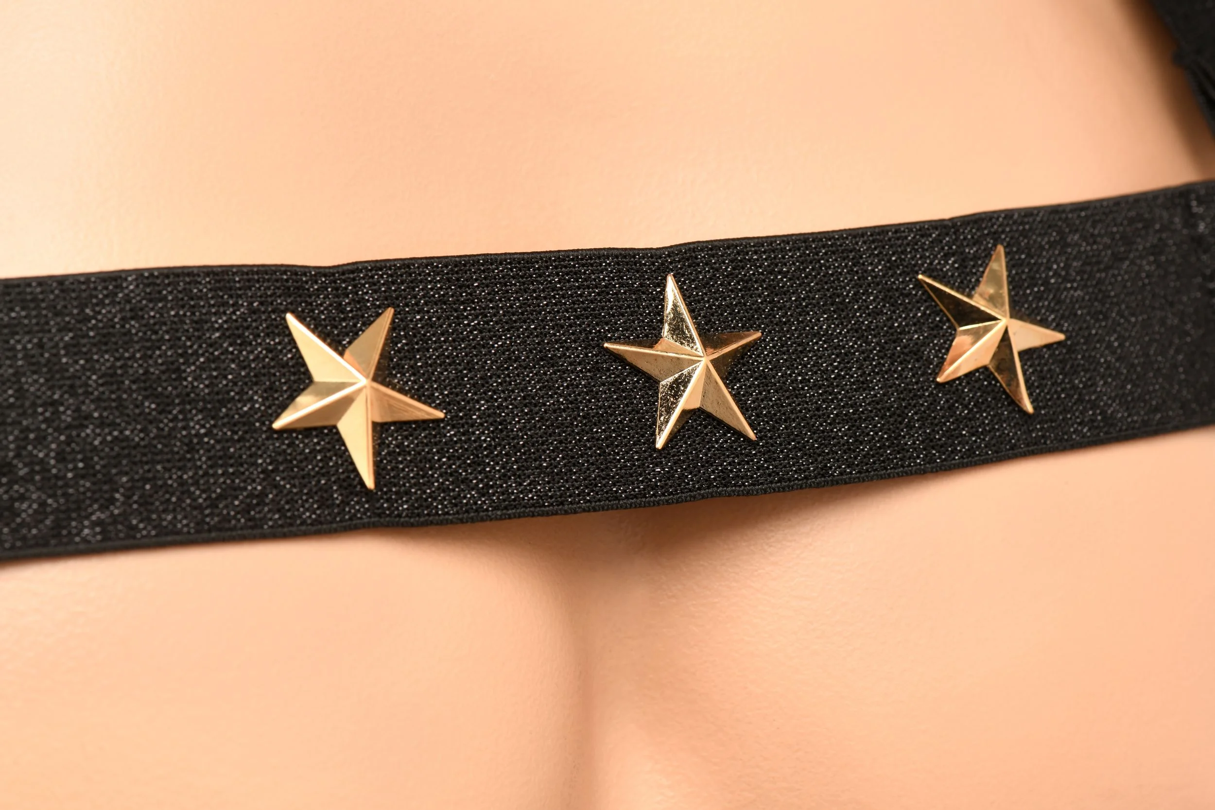 XR Brands - Borstharnas met Armbanden - Zwart