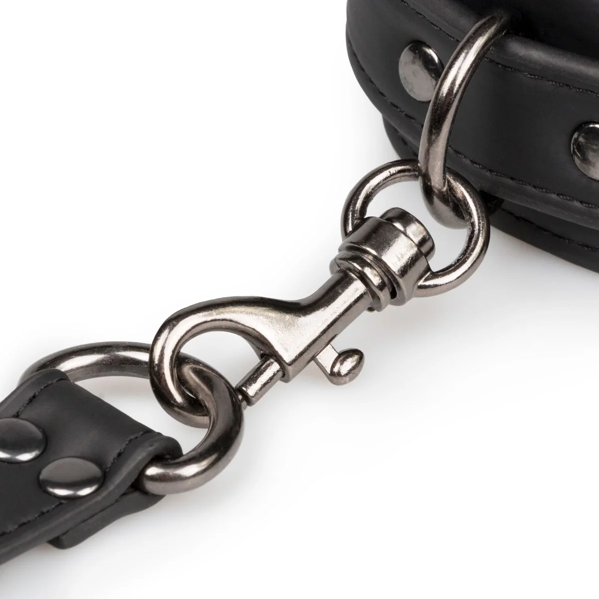 Fetish - Zwarte Kunstleren Hogtie